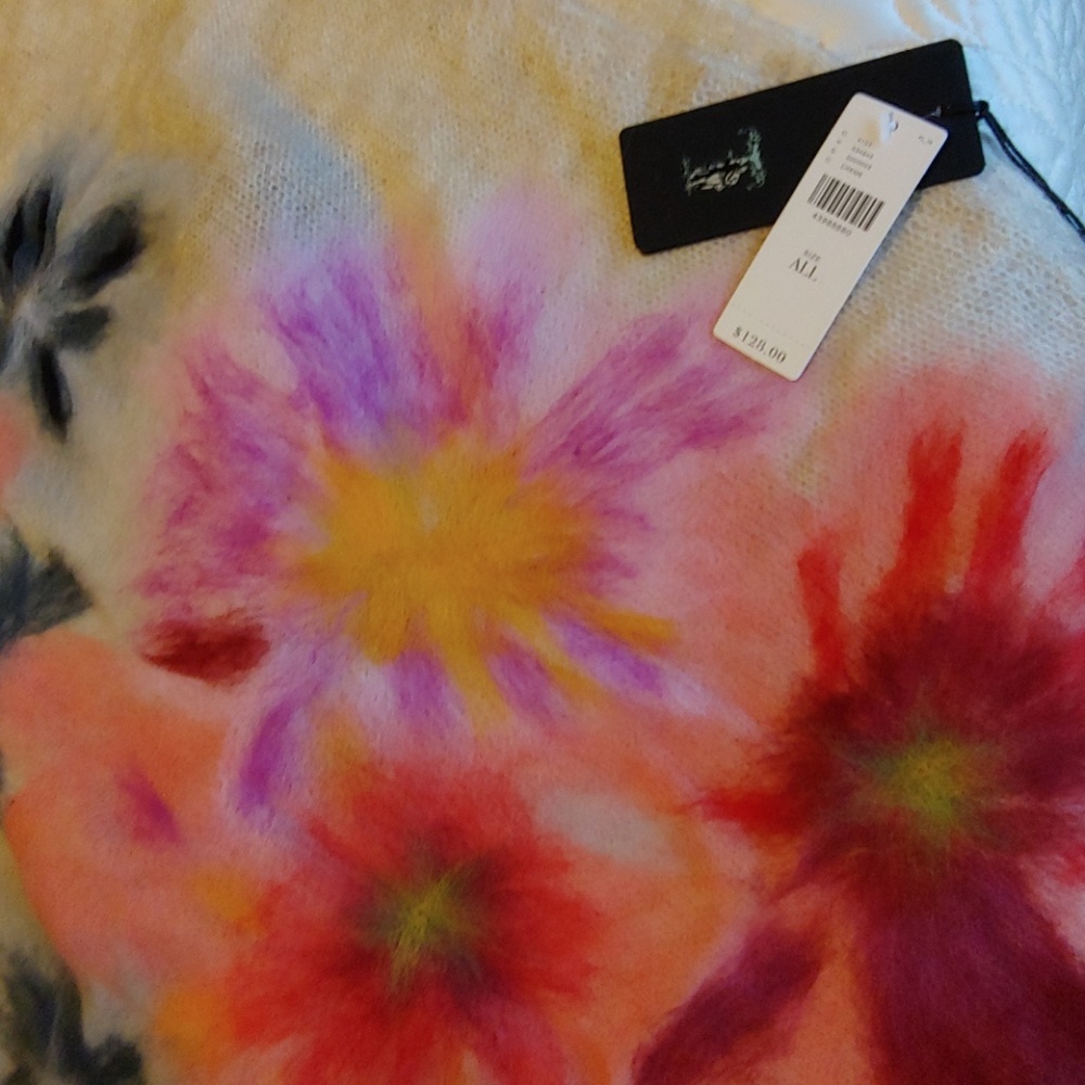 Anthropologie scarf, new with tags.